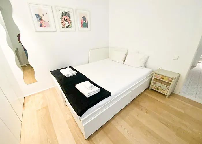 Elegant Apartment Next To Paseo Del Prado - Alameda